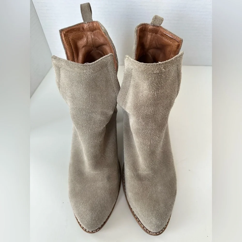 Jeffrey Campbell Orwell Side Slit Suede Ankle Booties Size 9
